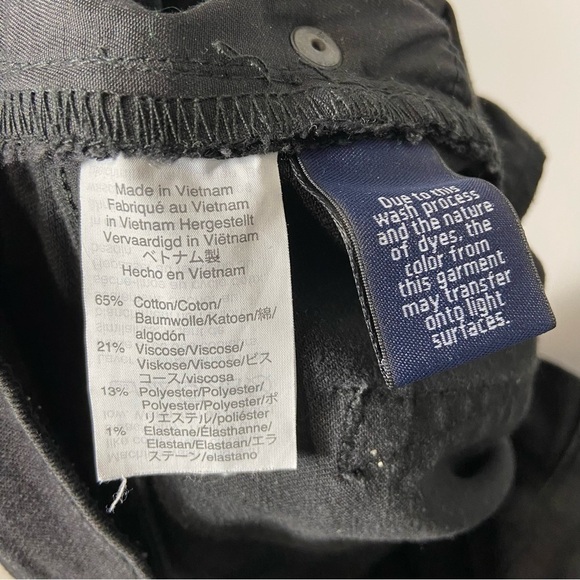 J. Crew 8" midrise black skinny jean in signature stretch in size 27 Item J5498 - Picture 4 of 5